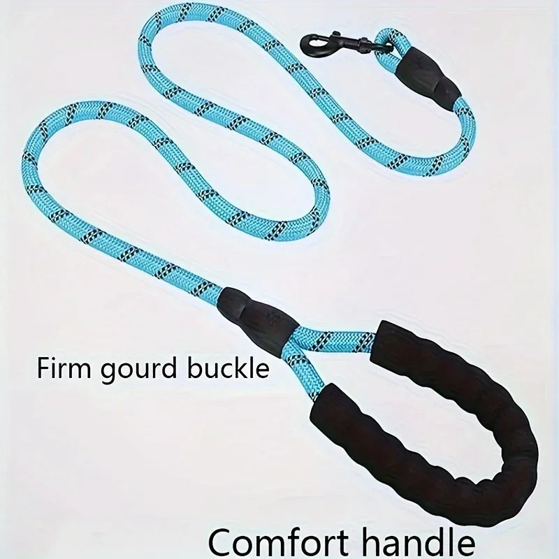 Reflective Dog Leash With Soft Handle And Reinforced Build
