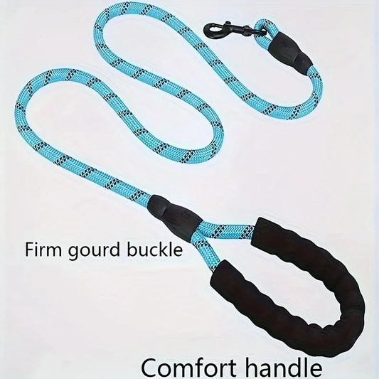Reflective Dog Leash With Soft Handle And Reinforced Build