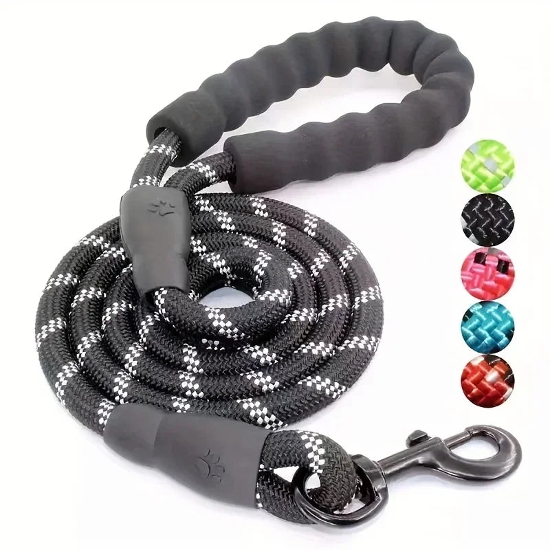 Reflective Dog Leash With Soft Handle And Reinforced Build