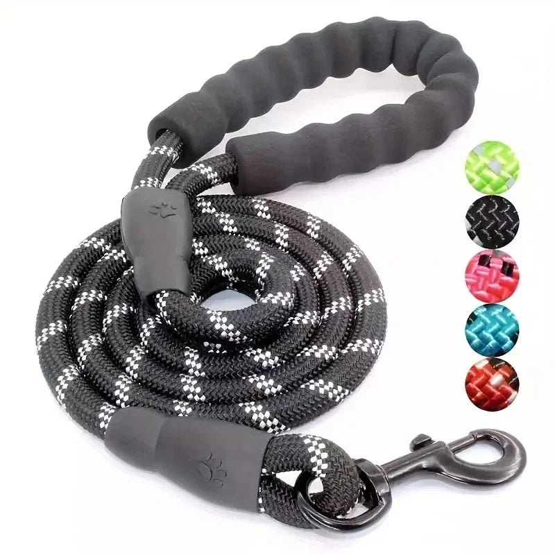 Reflective Dog Leash With Soft Handle And Reinforced Build